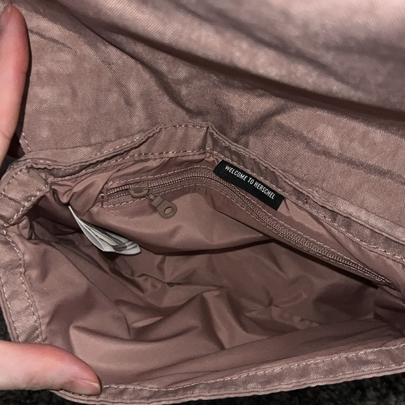 NWOT The Herschel supply co brand Ash Rose Prion Handbag - Picture 10 of 11